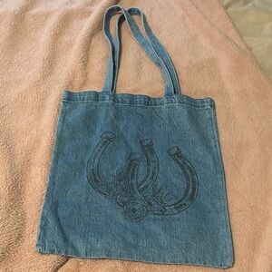 NWOT Maurices Blue Denim Tote with Horseshoe and Floral Design